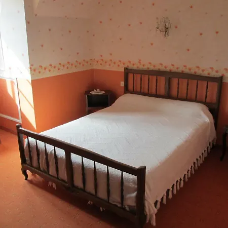 D'hotes La Montagne فندق مبيت وإفطار Lessay